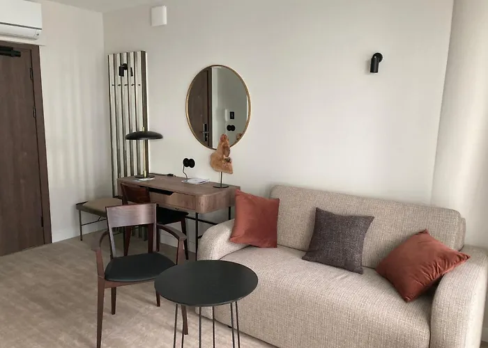 Wav E225 미엥지즈드로예